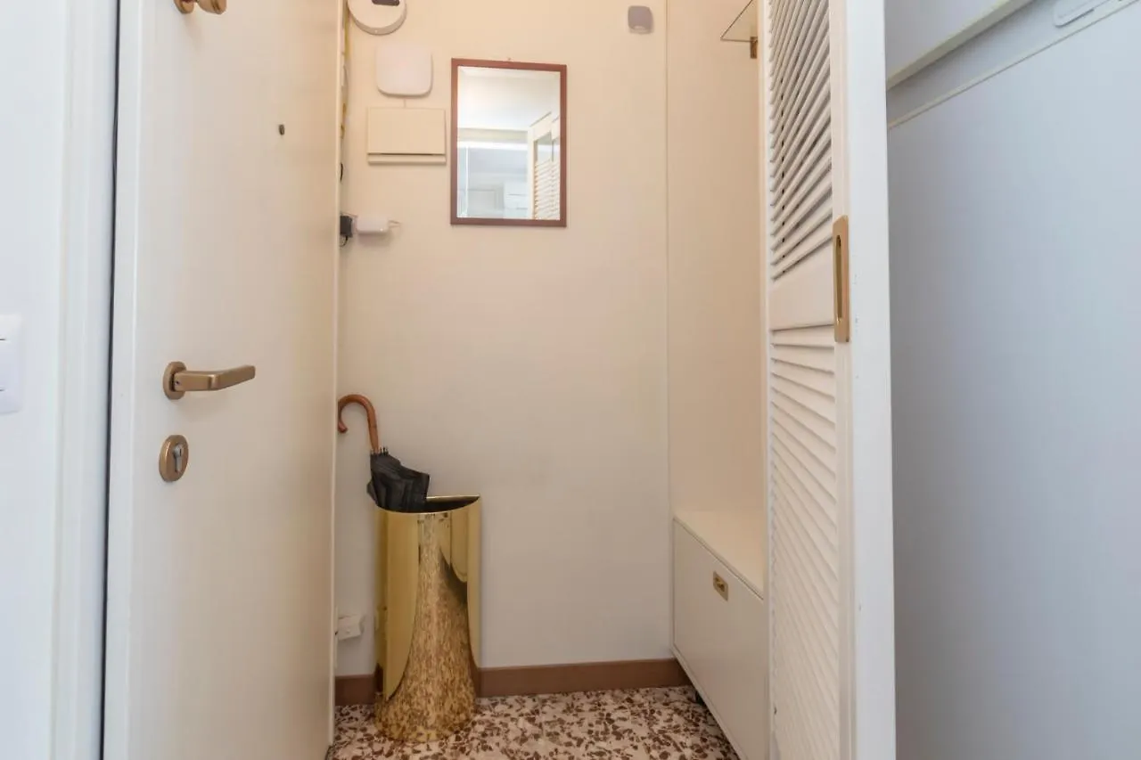 Bordighera Studio - Vicino Iulm / Naba - Wifi A.C. Milão Apartamento