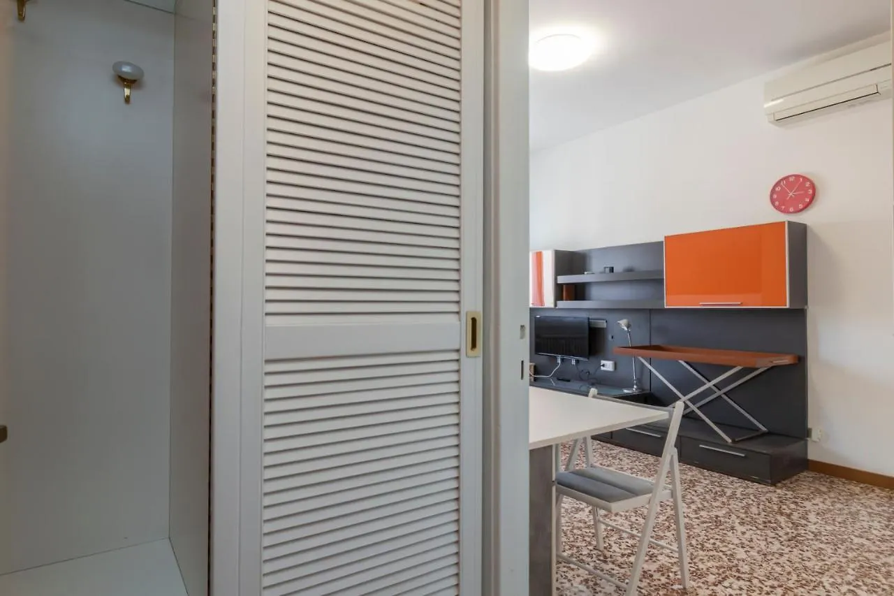 Bordighera Studio - Vicino Iulm / Naba - Wifi A.C. Milão